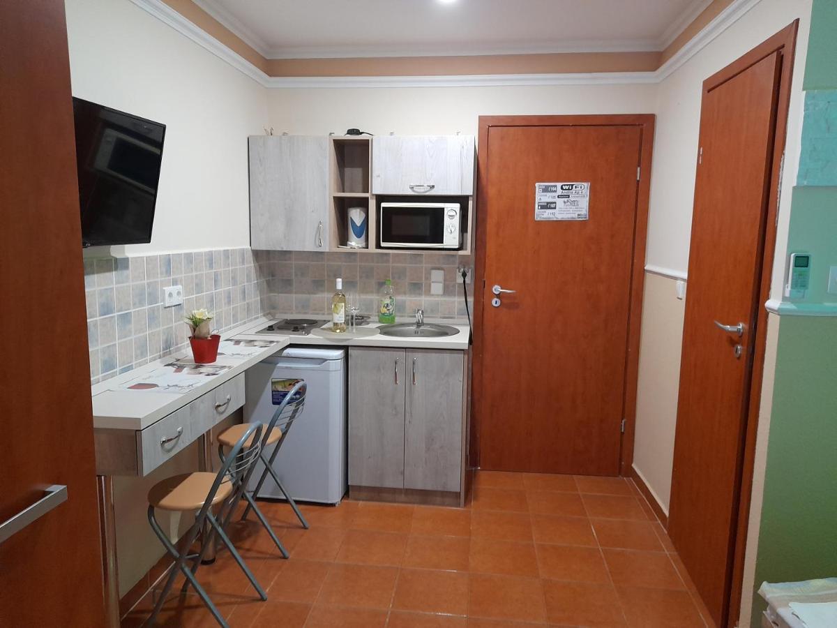 Andrea Apartman Hajduszoboszlo Bagian luar foto