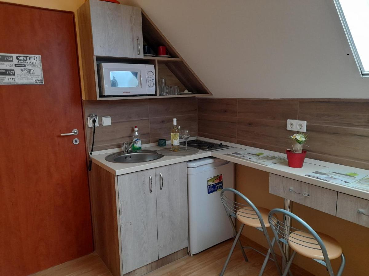 Andrea Apartman Hajduszoboszlo Bagian luar foto