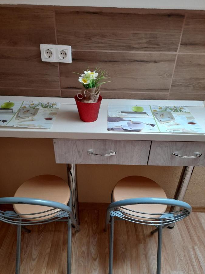 Andrea Apartman Hajduszoboszlo Bagian luar foto